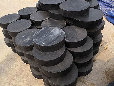 许昌板式橡胶支座由若干层橡胶片与薄钢板经加压硫化